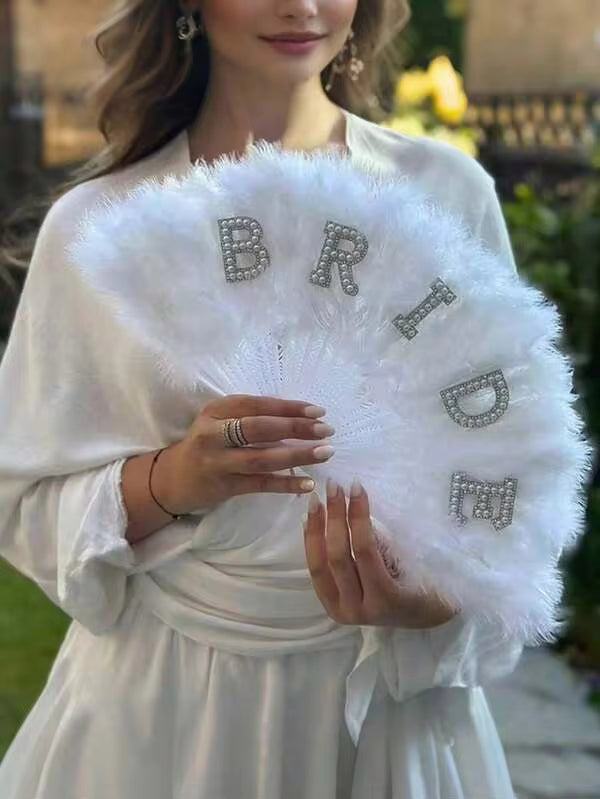 1pc Faux Pearl Bride Letter Decor White Feather Folding Fan, Handheld Fan For Bachelorette Party & Wedding Bride Shower Decorations, Elegant Wedding Favors
